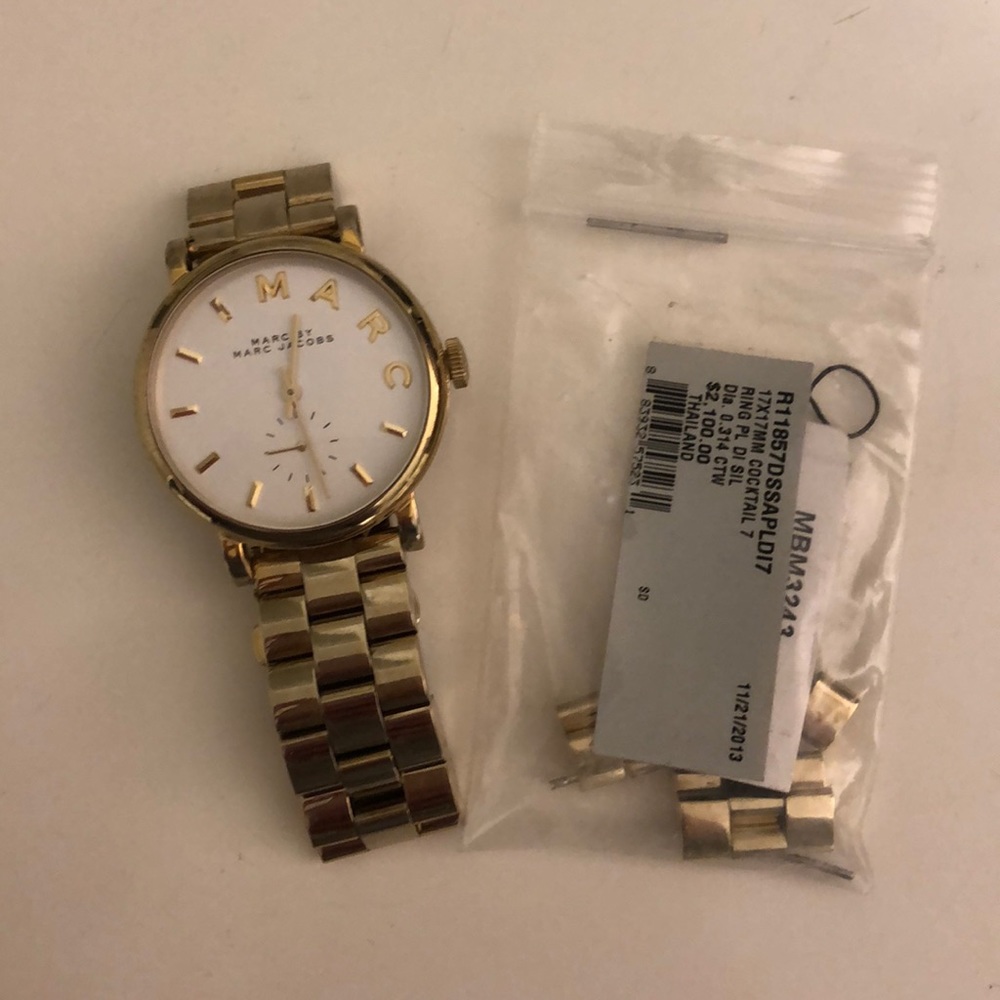 Watch - Picture 3 of 4